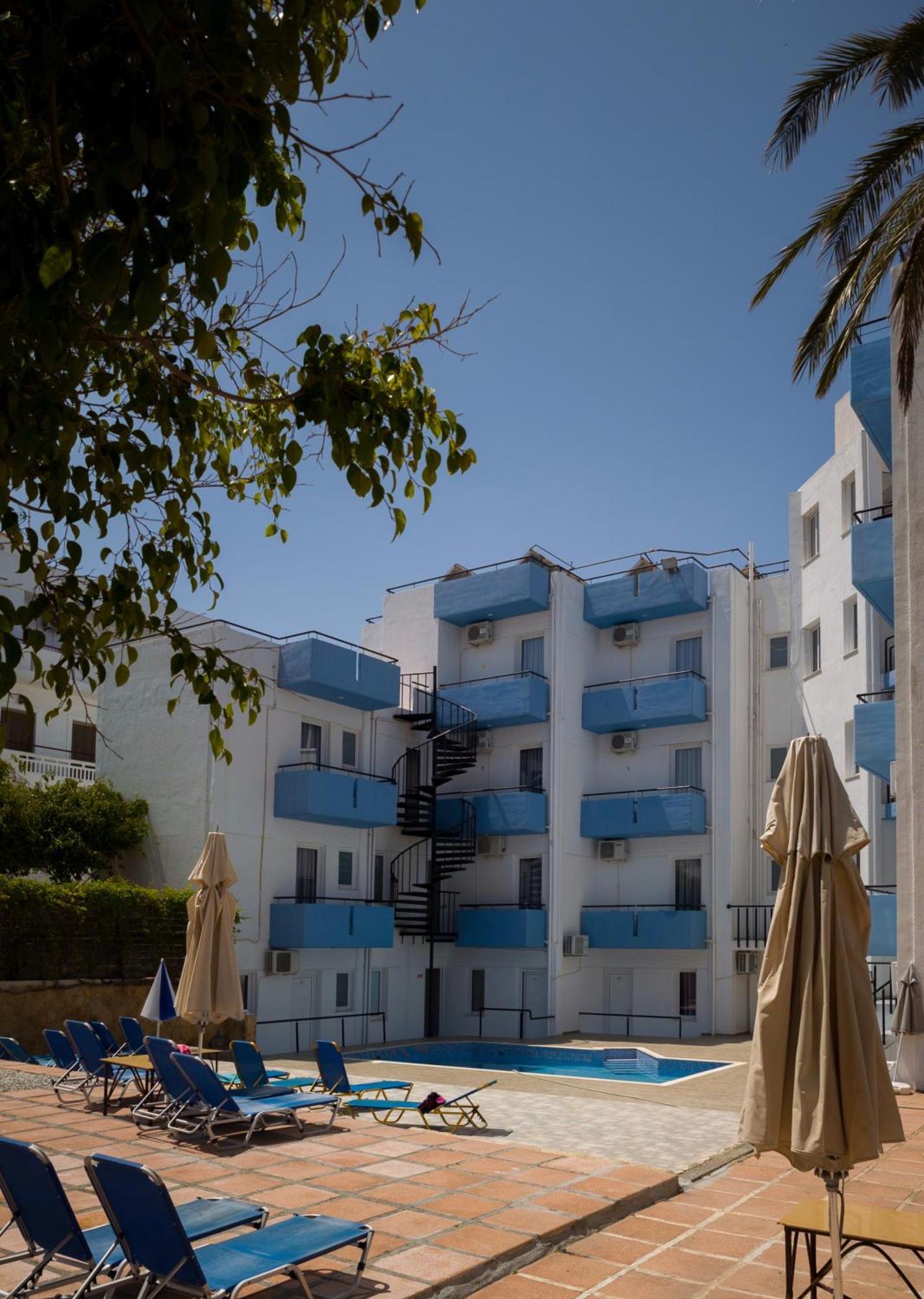 Hotel Simple Blue 2*